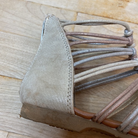 🌺 JUSTICE Metallic Rope Gladiator Sandals - Picture 4 of 10